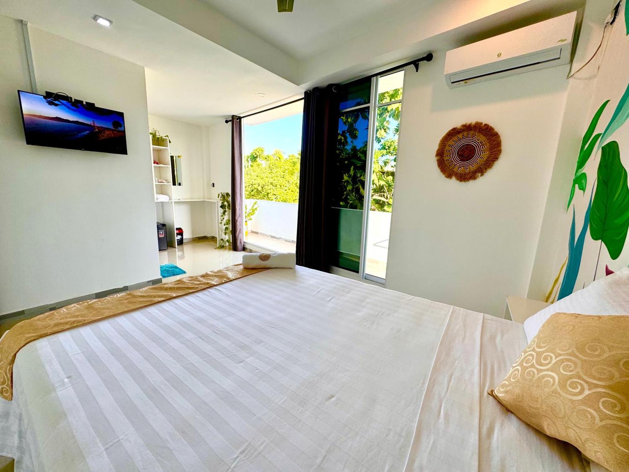 Sands Garden Hotel Thoddoo Eksteriør bilde